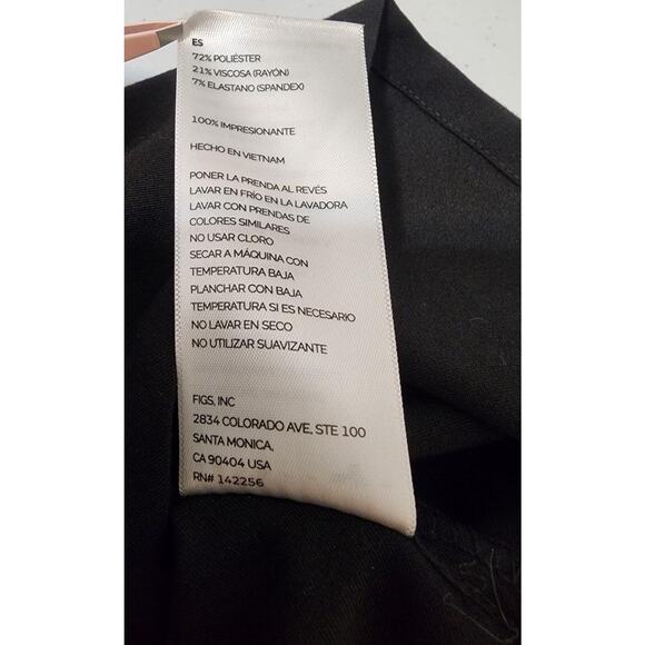 FIGS Medical Scrub Top Womens XL Black Catarina Technical V Neck Pocket Vet Tech - Picture 11 of 12